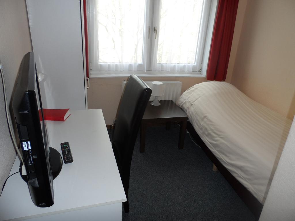 Hulsebos Hotel Zuidbroek Szoba fotó